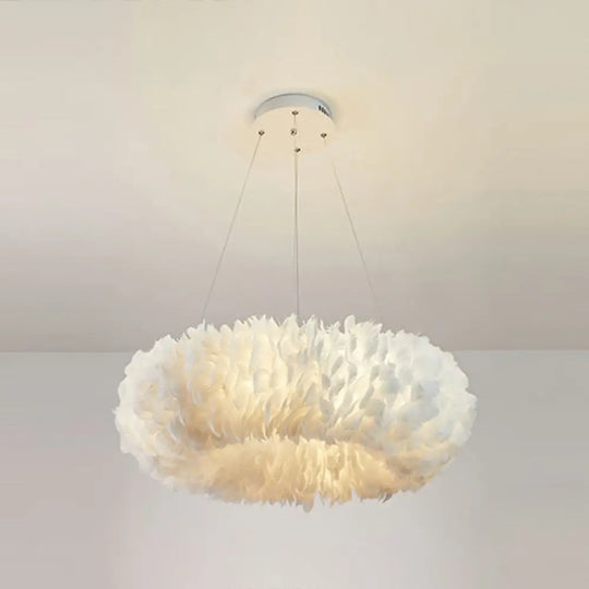 Minimalist White Feather Chandelier Pendant Light For Girls’ Bedroom / 31.5’ Circline