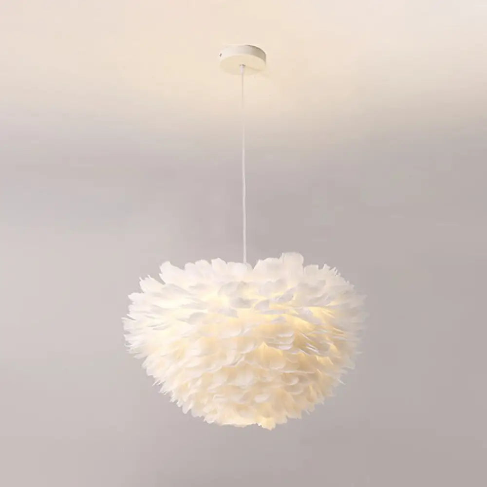 Minimalist White Feather Chandelier Pendant Light For Girls’ Bedroom / 31.5’ Globe