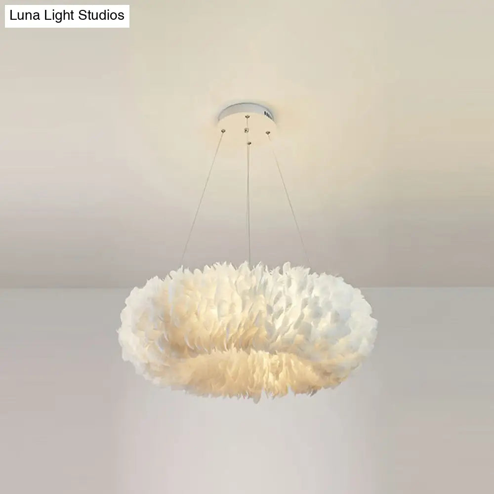 Feather Chandelier Pendant Light - Stylish And Simple Bedroom Hanging Fixture In White / 23.5