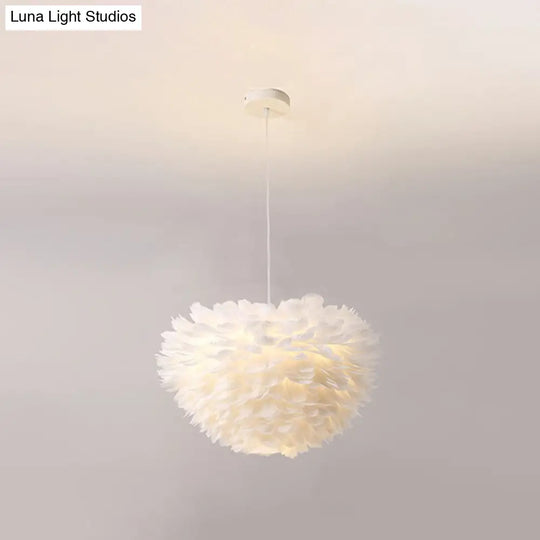 Feather Chandelier Pendant Light - Stylish And Simple Bedroom Hanging Fixture In White / 27.5 Globe