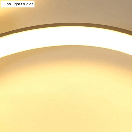 Minimalistic Black Acrylic Circle Flush Mount Ceiling Light With 3 Lights