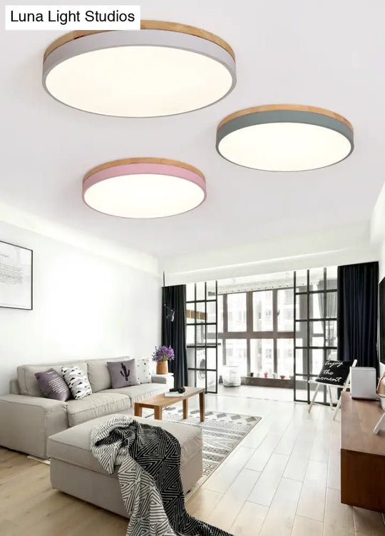 Minimalistic Flush Mount Ceiling Light - 1 Acrylic Disk Design