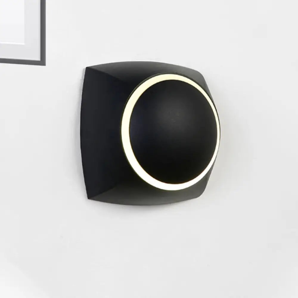 Minimalistic Rotatable Metallic Wall Sconce With Led Warm/White Lighting Black / White