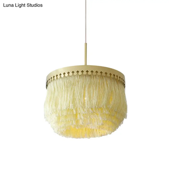 Minimalistic Round Fringe Pendant Light Fixture In Gold

Or

Gold Suspension - Simple & Elegant