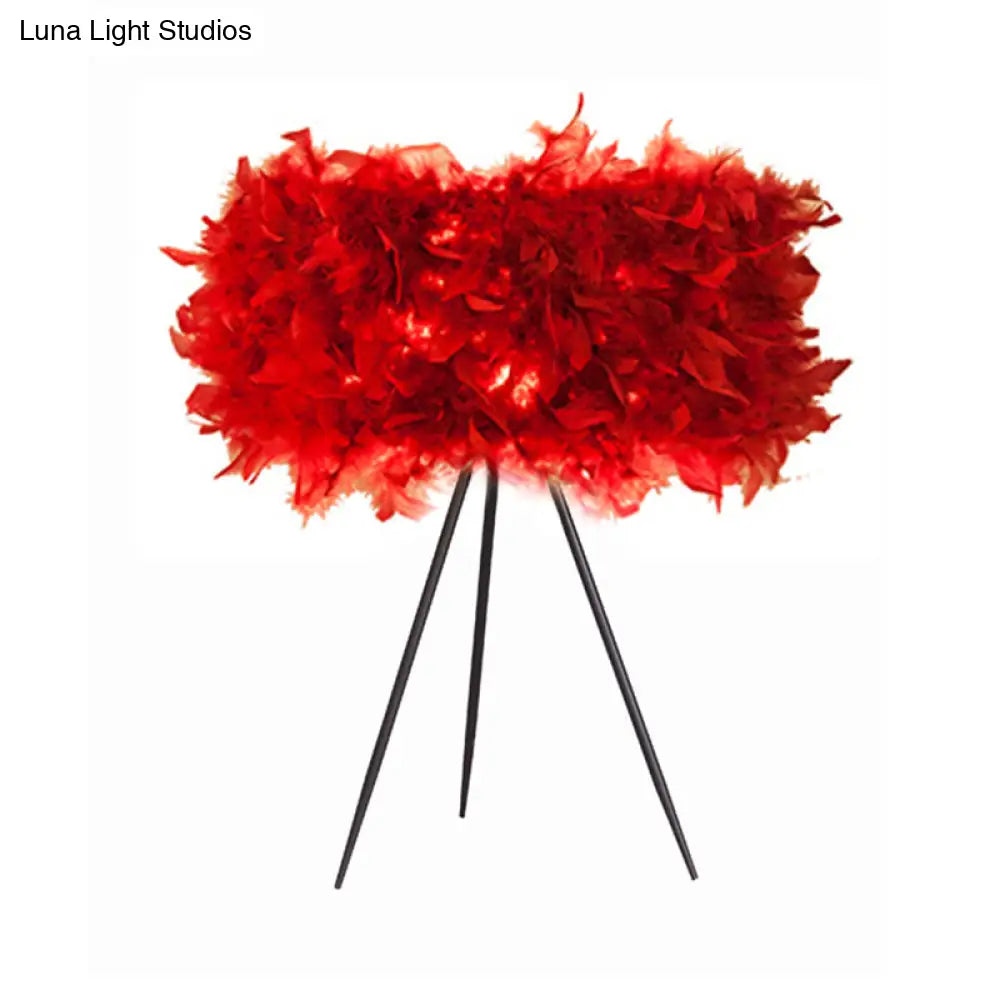 Modern 1-Light Feather Drum Shade Table Lamp Black/Red/White