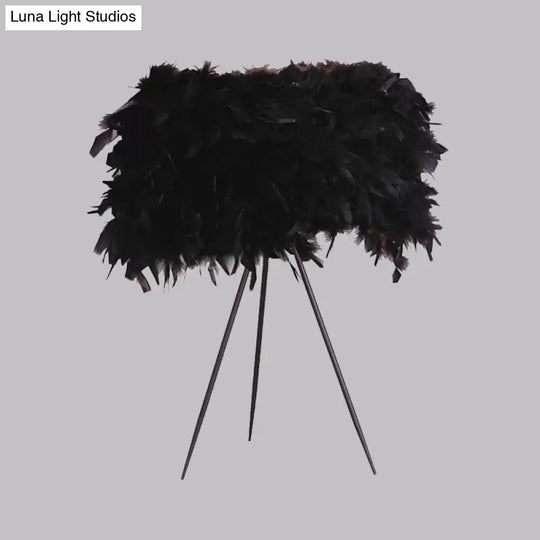 Modern 1-Light Feather Drum Shade Table Lamp Black/Red/White