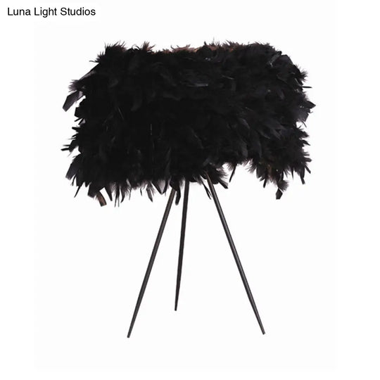 Modern 1-Light Feather Drum Shade Table Lamp Black/Red/White