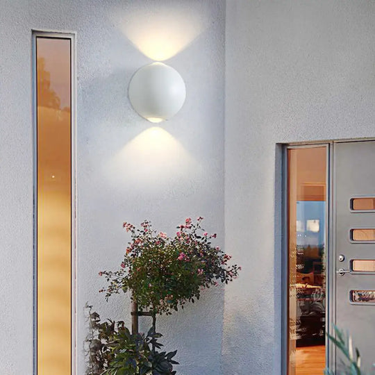 Modern 2-Led Up/Down Wall Light Fixture - Aluminum White Sconce For Outdoor Use In Warm/White /