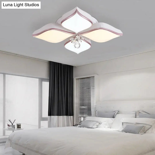 Modern 24.5’/25.5’ Flush Mount Led Light With Clear Crystal Accent In Warm/White Petal Design