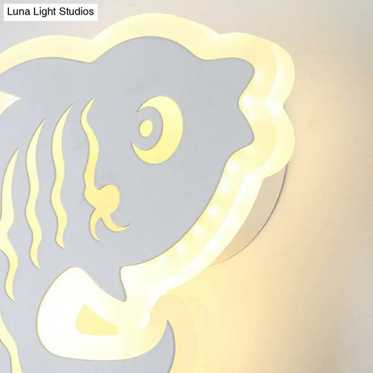 Modern Acrylic Animal Led Wall Sconce - White Finish For Hallway Illumination