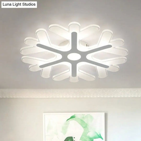 Modern Acrylic Led Snowflake Flush Mount Ceiling Light For Living Room Clear / 15.5 White