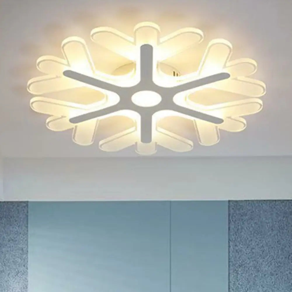 Modern Acrylic Led Snowflake Flush Mount Ceiling Light For Living Room Clear / 15.5’ Warm