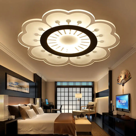 Modern Acrylic Petal Led Ceiling Light: Elegant Flush Mount For Girls’ Bedroom Clear / 20.5’ Warm