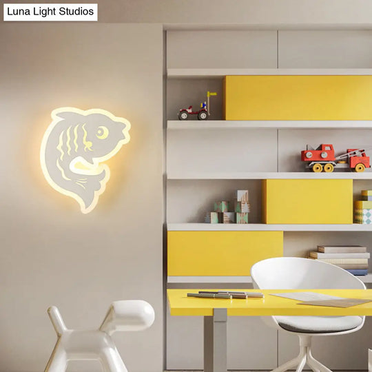 Modern Animal Led Wall Lamp For Kids Bedroom And Hallway - White Acrylic