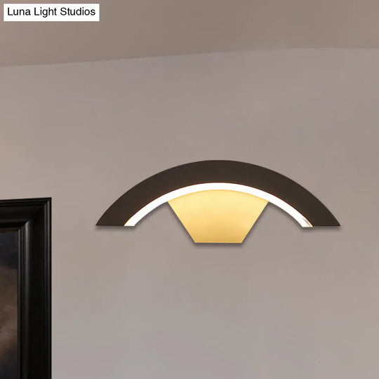 Modern Arc Wall Sconce - Acrylic Integrated Led Bedroom Lamp In Black With Adjustable Warm/White