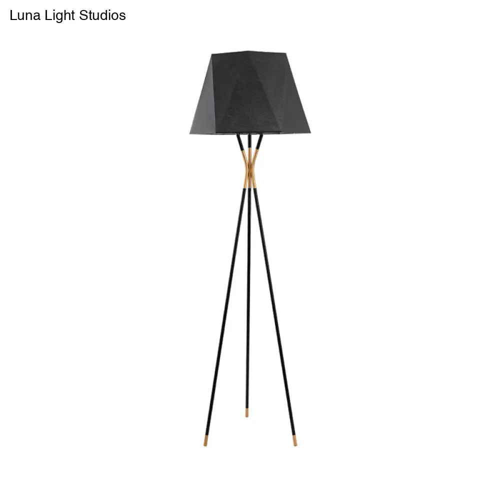 Modern Black Metal Floor Lamp With Unique Linear Capsule Arch Design For Living Room