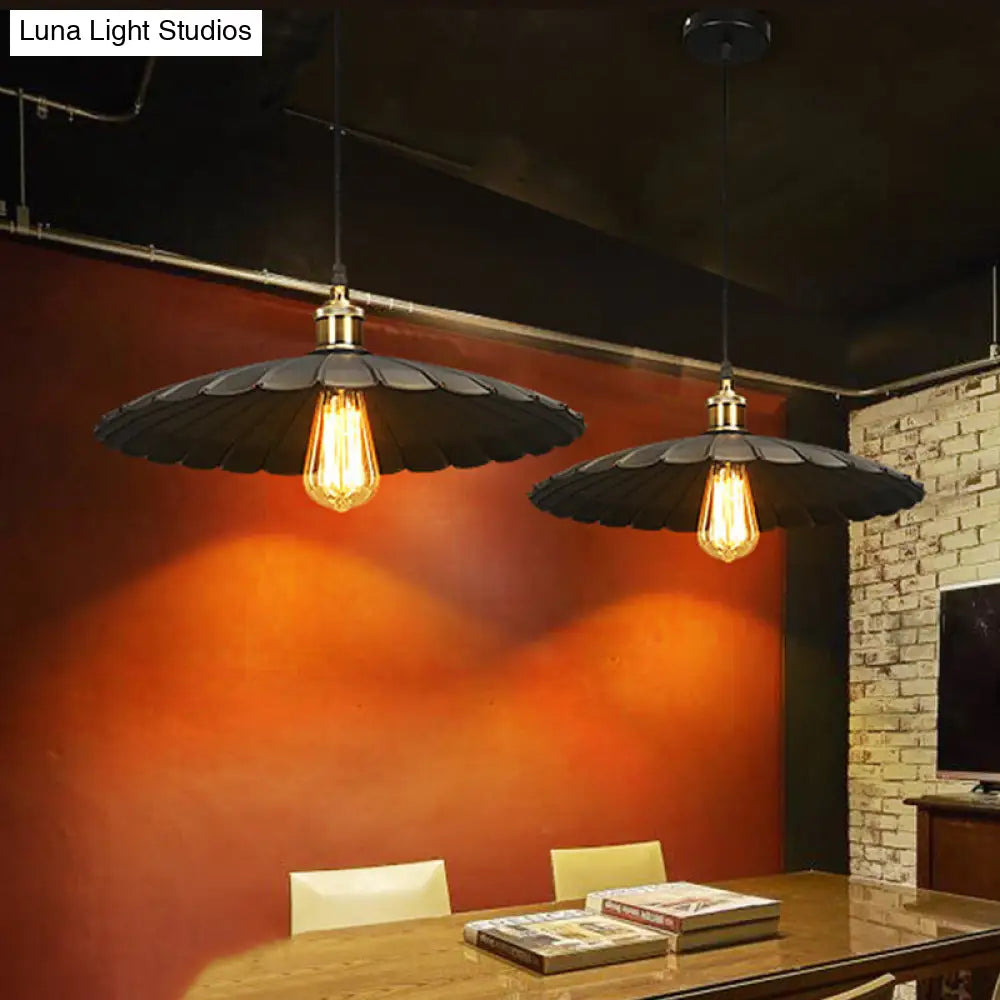 Scalloped Black Metal Pendant Light For Warehouse And Dining Room / Small