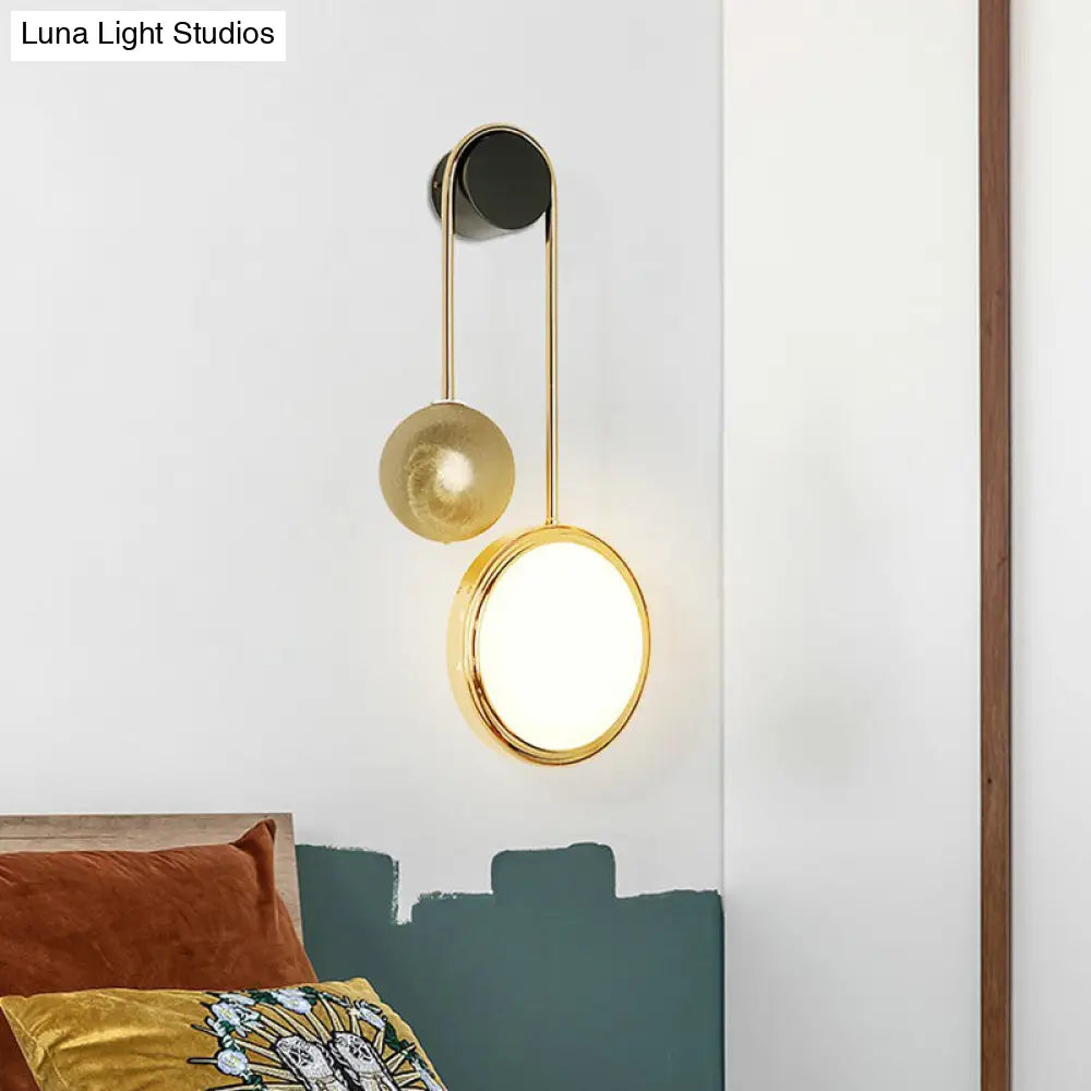 Modern Brass Wall Mount Led Sconce Light - Artistic Circle Design For Living Room