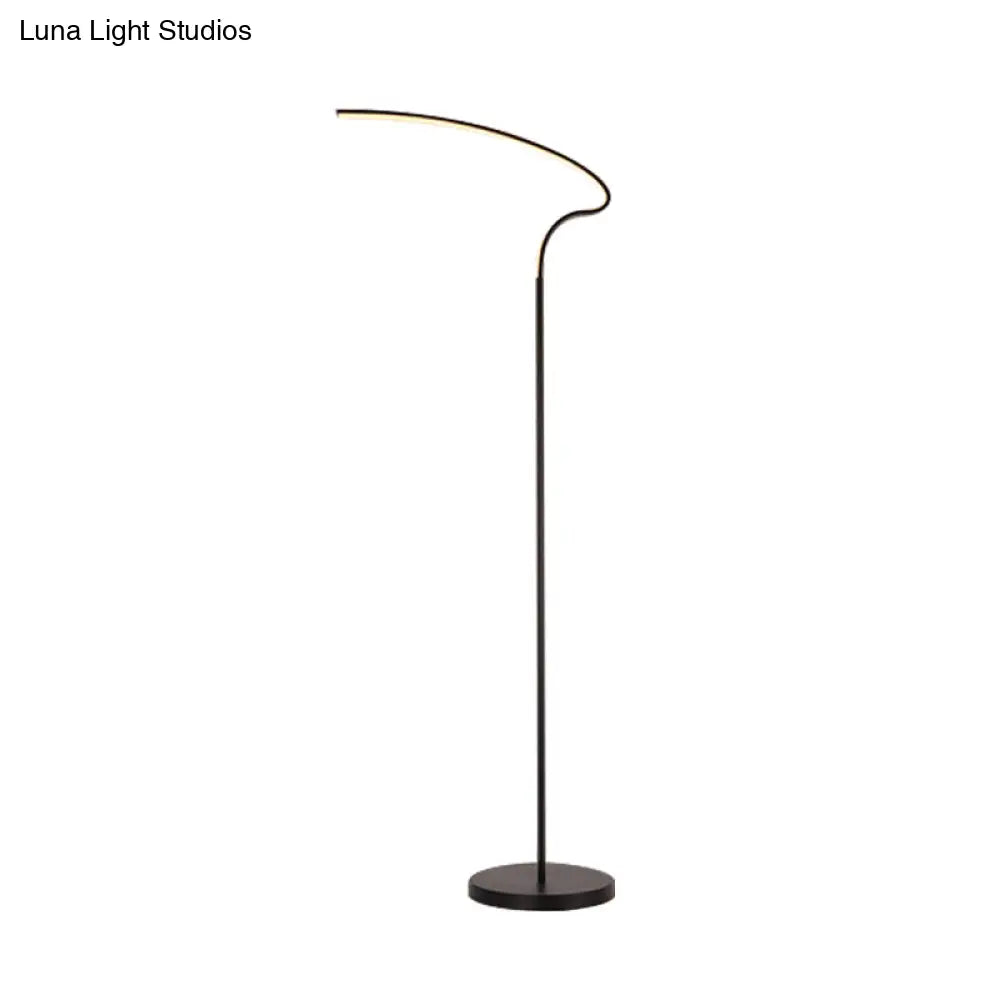 Modern Curved Led Floor Lamp: Stylish Metal Standing Light In Black/White