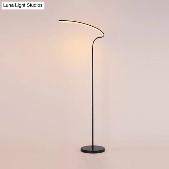 Modern Curved Led Floor Lamp: Stylish Metal Standing Light In Black/White