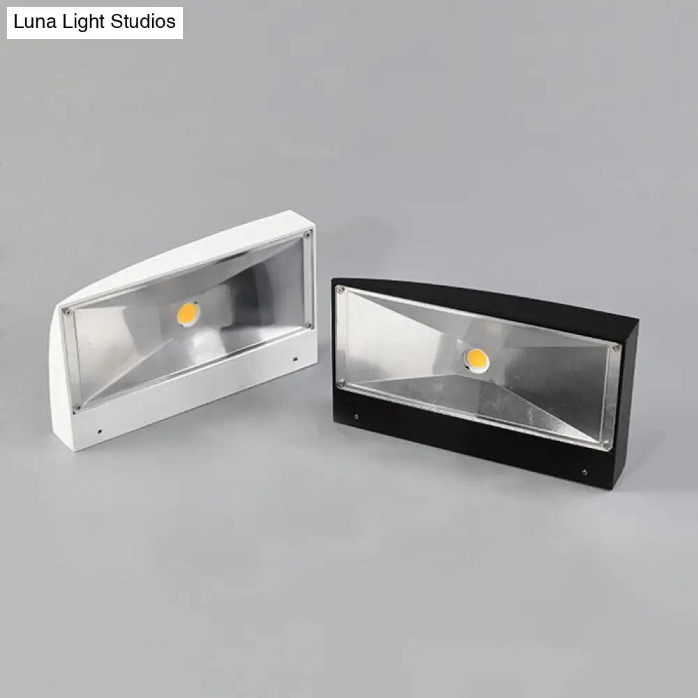 Modern Curved Sconce Wall Light: Metal Led 5.5/10 Width Black/White Living Room Lamp