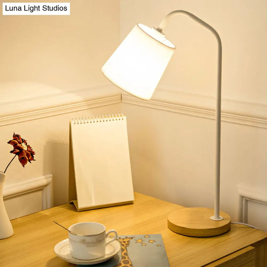 Modern Fabric Table Lamp With Tapered Shape Wooden Base - Ideal For Study Or Night Light In Any Room