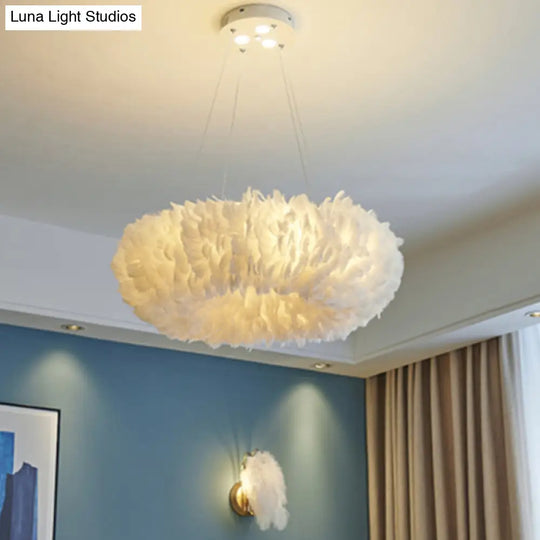 Modern Feather Bedroom Pendant Light Fixture - Elegant White Chandelier