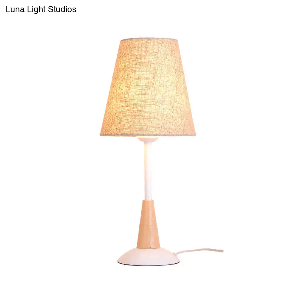 Modern Flaxen Desk Lamp With Wide Flare Fabric Shade