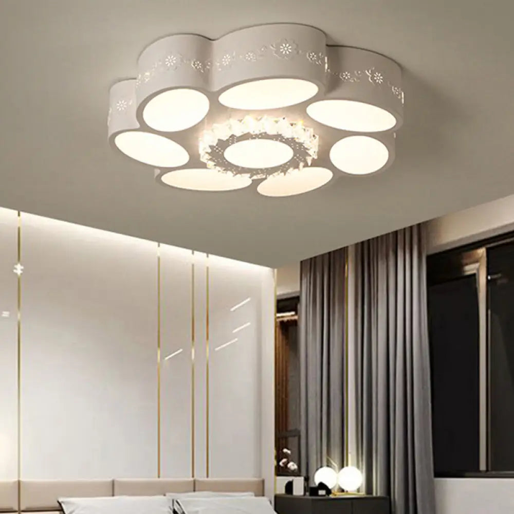 Modern Flower Flush Mount Lamp: Stylish Metallic Led Ceiling Light In Warm/White Stepless Dimming &