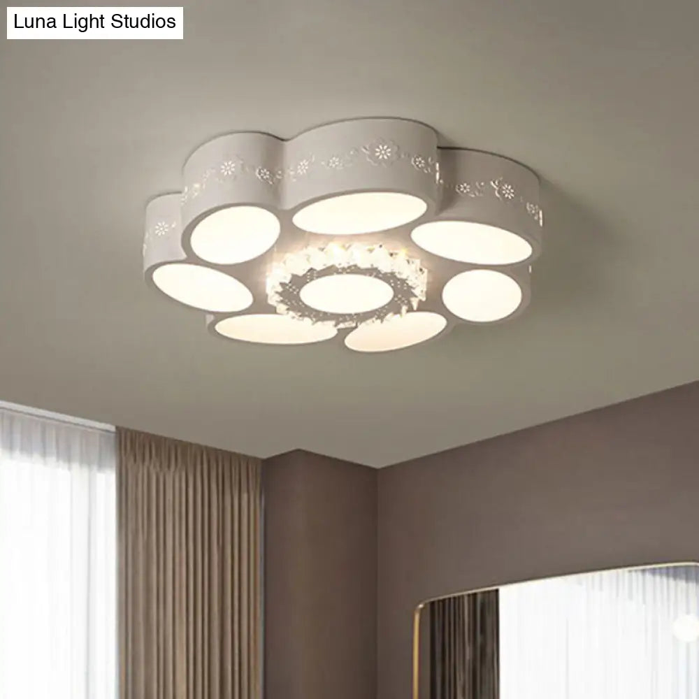 Modern Flower Flush Mount Lamp: Stylish Metallic Led Ceiling Light In Warm/White Stepless Dimming &