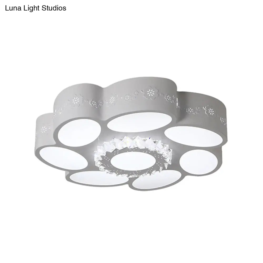 Modern Flower Flush Mount Lamp: Stylish Metallic Led Ceiling Light In Warm/White Stepless Dimming &