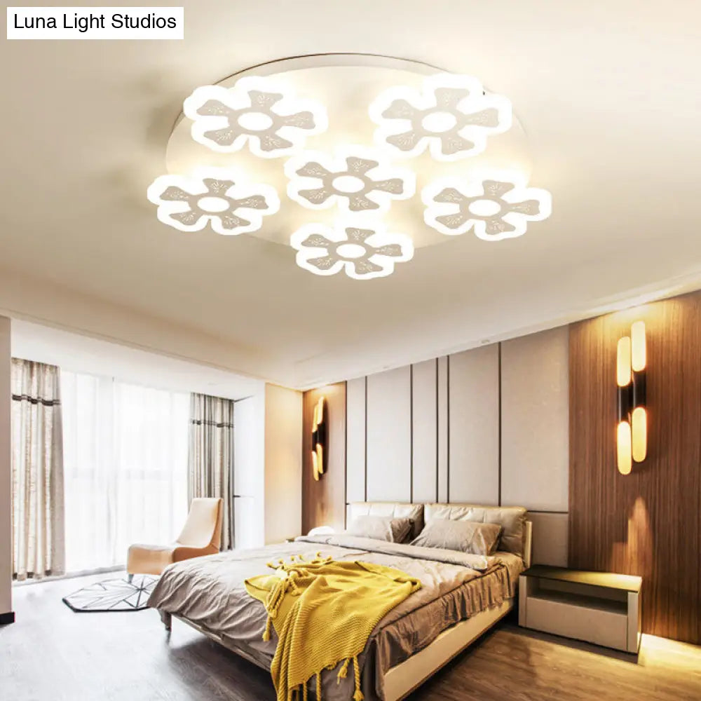 Modern Flower-Shaped White Acrylic Ceiling Light For Living Room / Warm