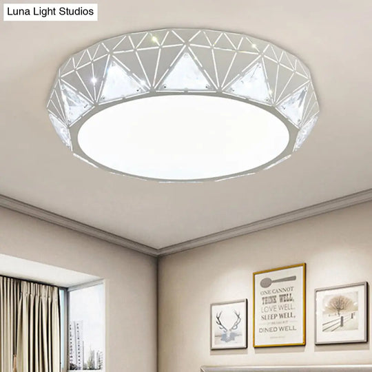 Modern Geometric Led Ceiling Lamp With Crystal Accent In White/Gold 12/18 W White / 21.5