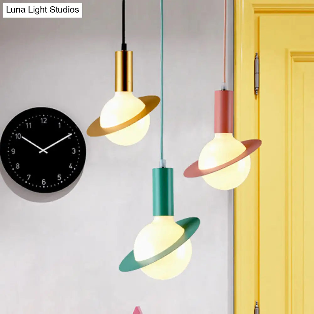 Modern Glass Pendant Light With Colorful Shades - Ideal For Dining Room Décor