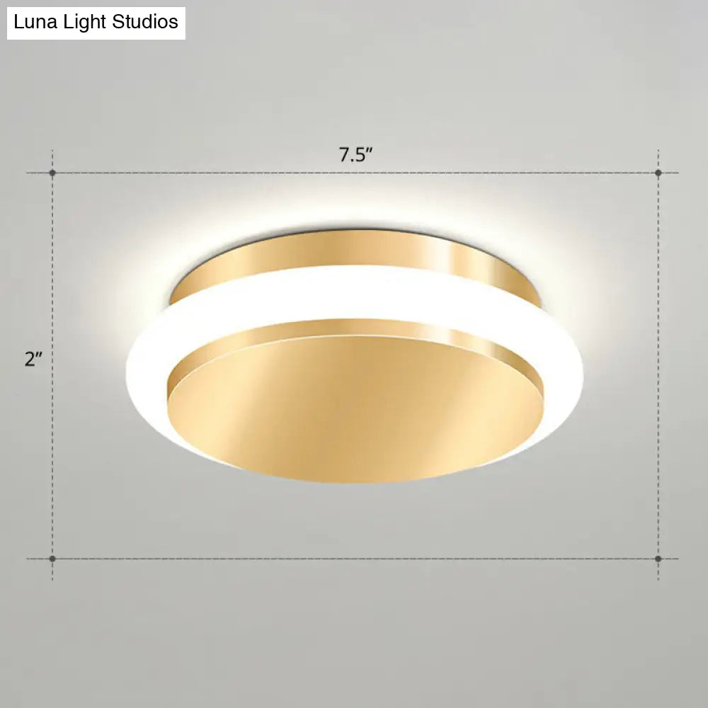 Modern Gold Acrylic Led Ceiling Mount Light - Geometric Foyer Flushmount / White Round