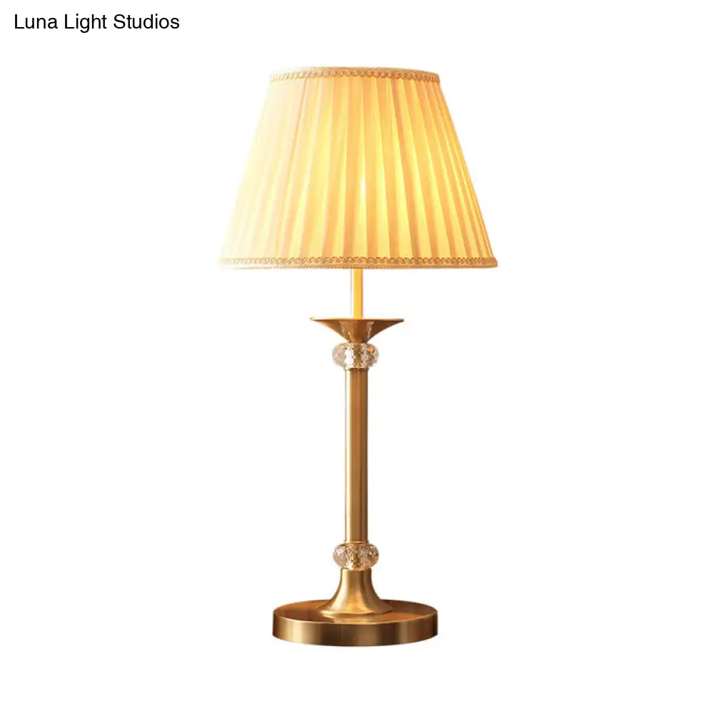 Modern Gold Fabric Barrel Table Lamp For Study Room - Nightstand Lighting