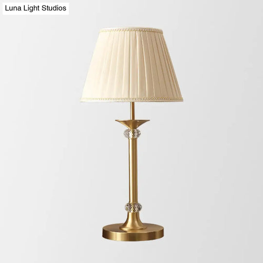 Modern Gold Fabric Barrel Table Lamp For Study Room - Nightstand Lighting