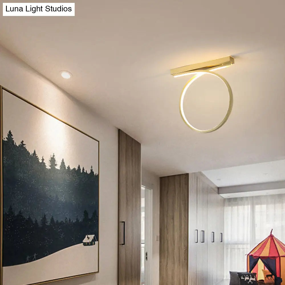 Modern Gold Led Ceiling Light Fixture For Bedroom - Minimalist Flushmount Lighting In Warm/White