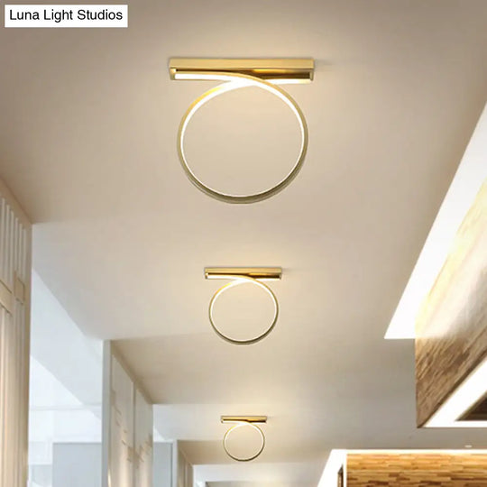 Modern Gold Led Ceiling Light Fixture For Bedroom - Minimalist Flushmount Lighting In Warm/White