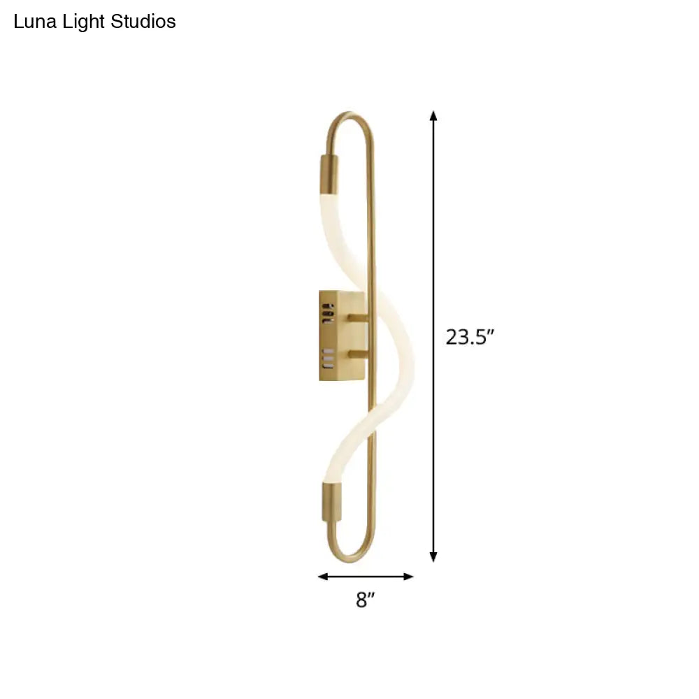 Modern Gold Led Wall Sconce With Tube Acrylic Shade - Elegant Lighting Solution