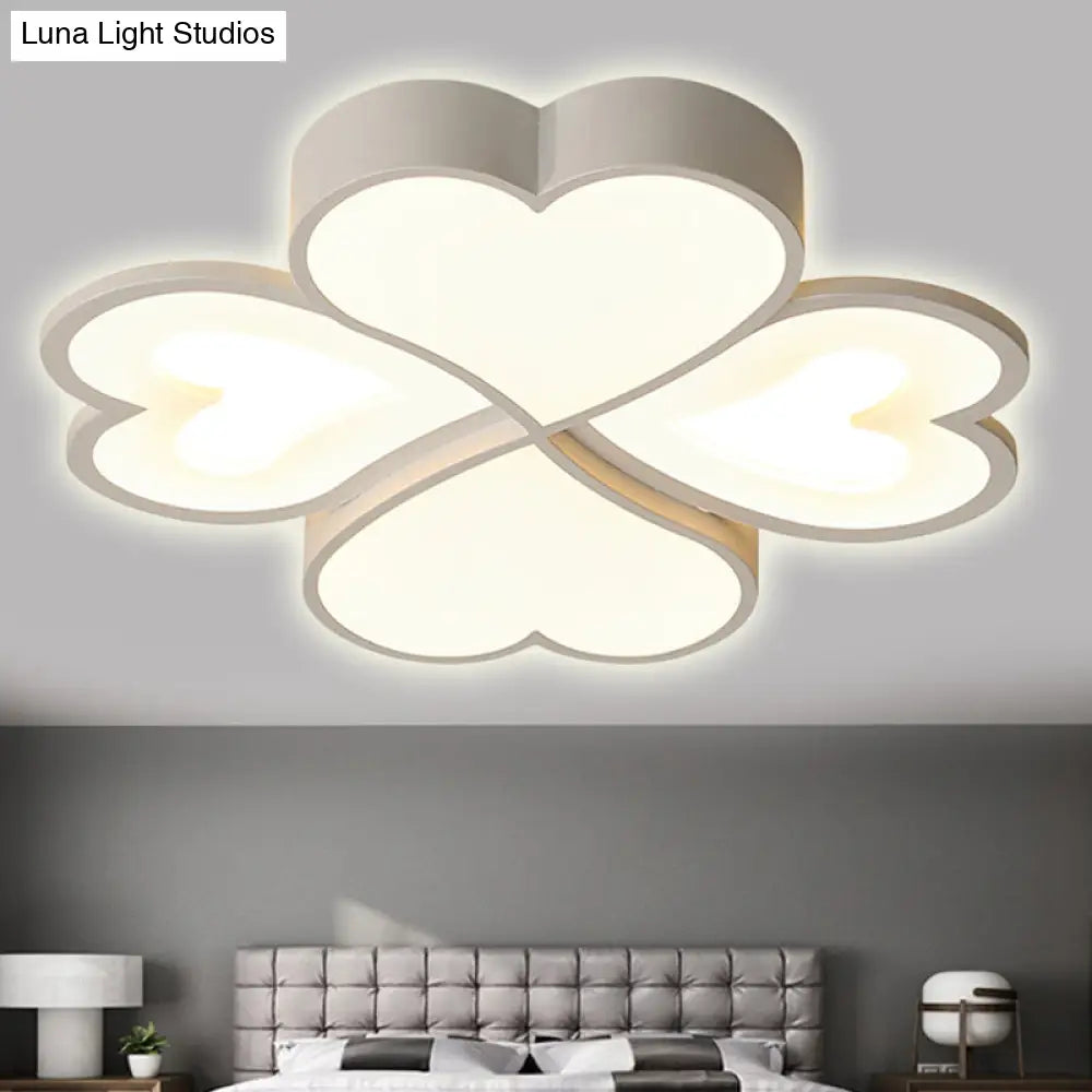 Modern Heart Shape Acrylic Flush Mount Ceiling Light - Stylish Living Room Fixture
