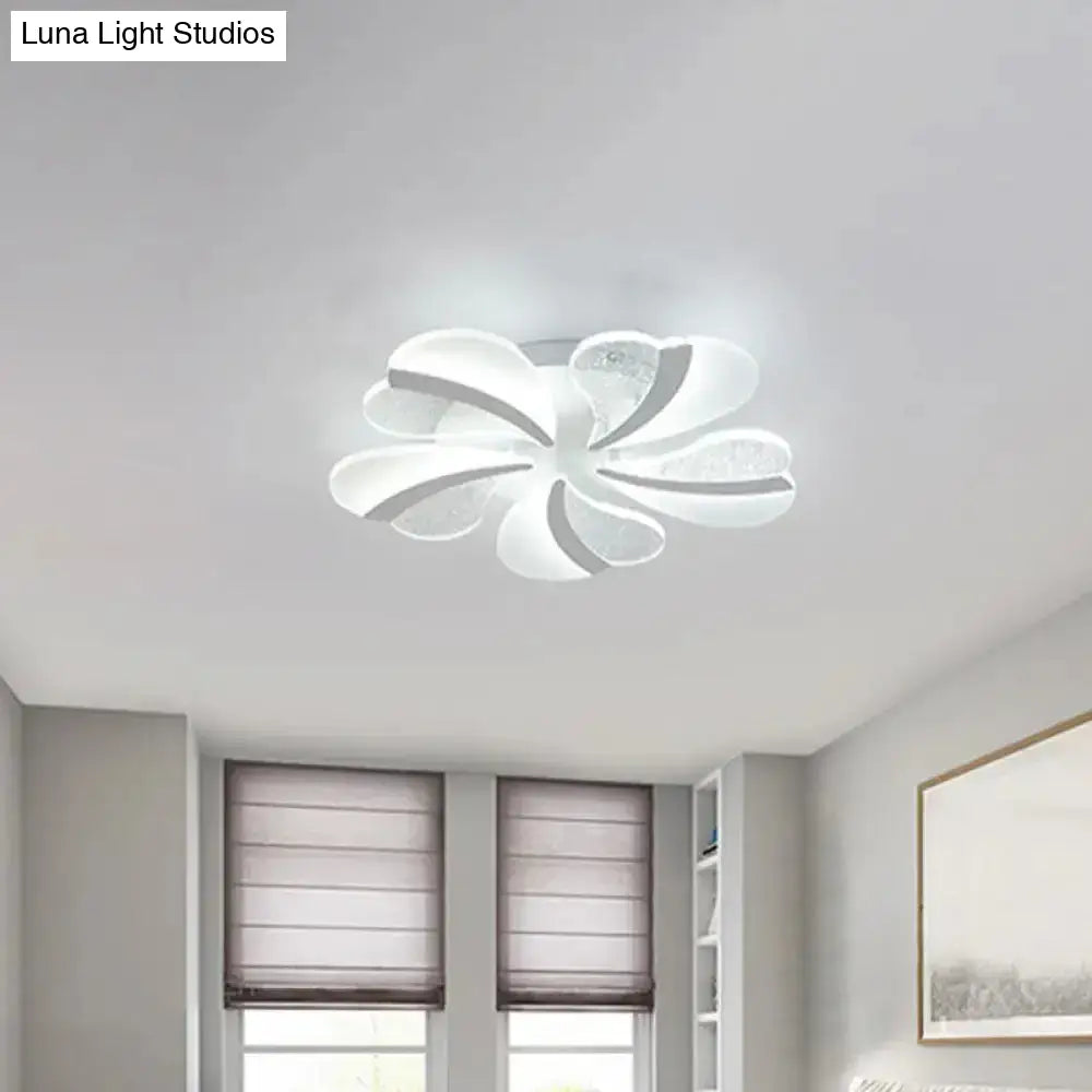 Modern Heart-Shaped Led Ceiling Lamp - Acrylic Flush Mount Light For Living Room With 5/9/15