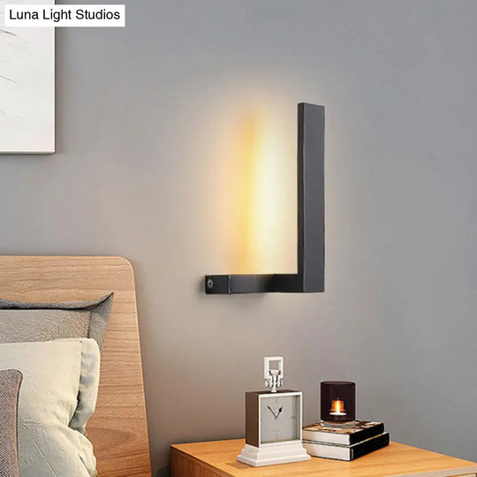 Modern L-Shaped Led Wall Sconce For Living Rooms - Acrylic Simplicity