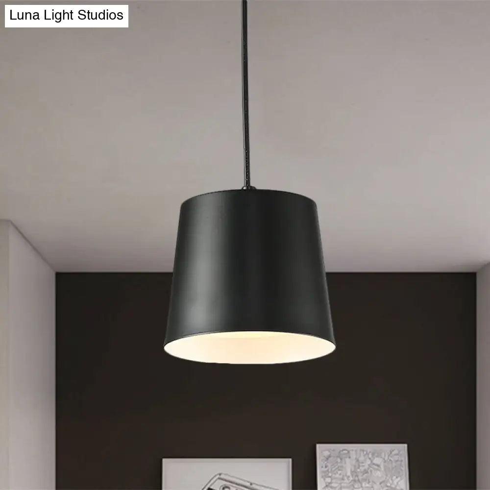 Modernist Led Black Hanging Ceiling Lamp With Acrylic Diffuser For Restaurants