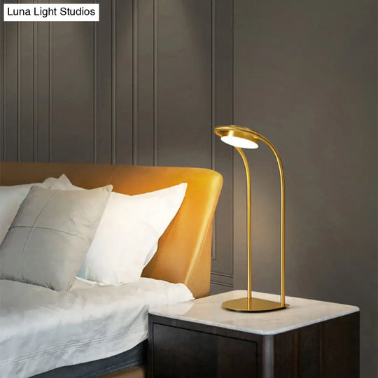 Modern Led Brass Table Lamp For Living Room - Bend Metallic Nightstand Lighting