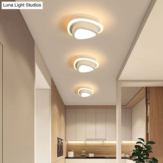 Modern Led Flush Ceiling Lamp In Black/White - Round Square Or Triangle Acrylic Design For Corridor