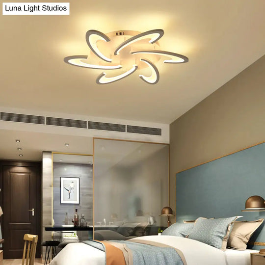 Modern Led Flush Mount Ceiling Light In White With Floral Acrylic Design For Living Room