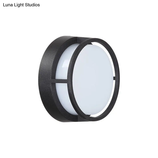 Modern Led Outdoor Wall Sconce In Black Plastic - Stylish & Durable Lighting