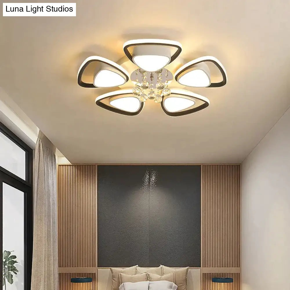 Modern Light Luxury High Grade Atmospheric Crystal Ceiling Lamp