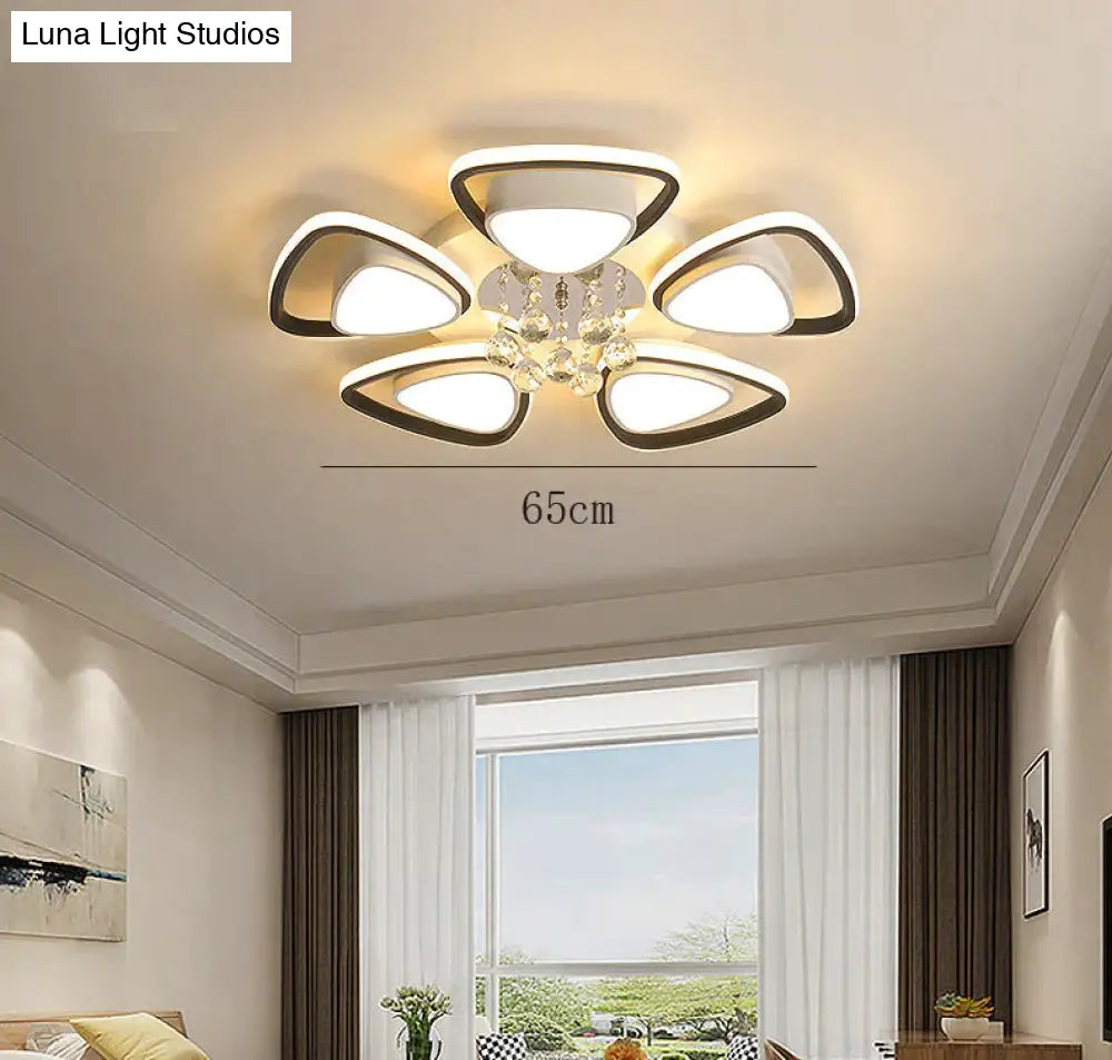 Modern Light Luxury High Grade Atmospheric Crystal Ceiling Lamp